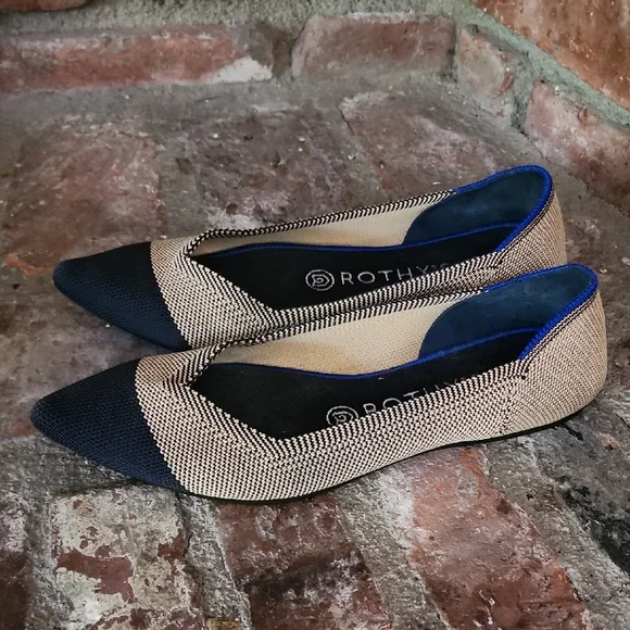 Rothy’s The Point Cap Toe Flats Size 8 Tan Black Knit Washable Work Chic - Picture 2 of 9